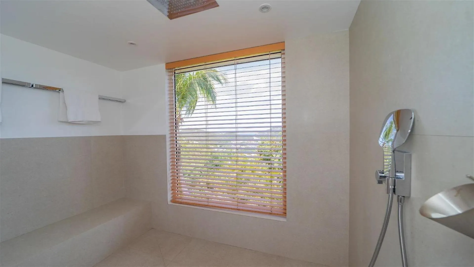 Extraordinary 4BR Hillside Villa in Saint-jean غوستافي سانت بارتيليمي